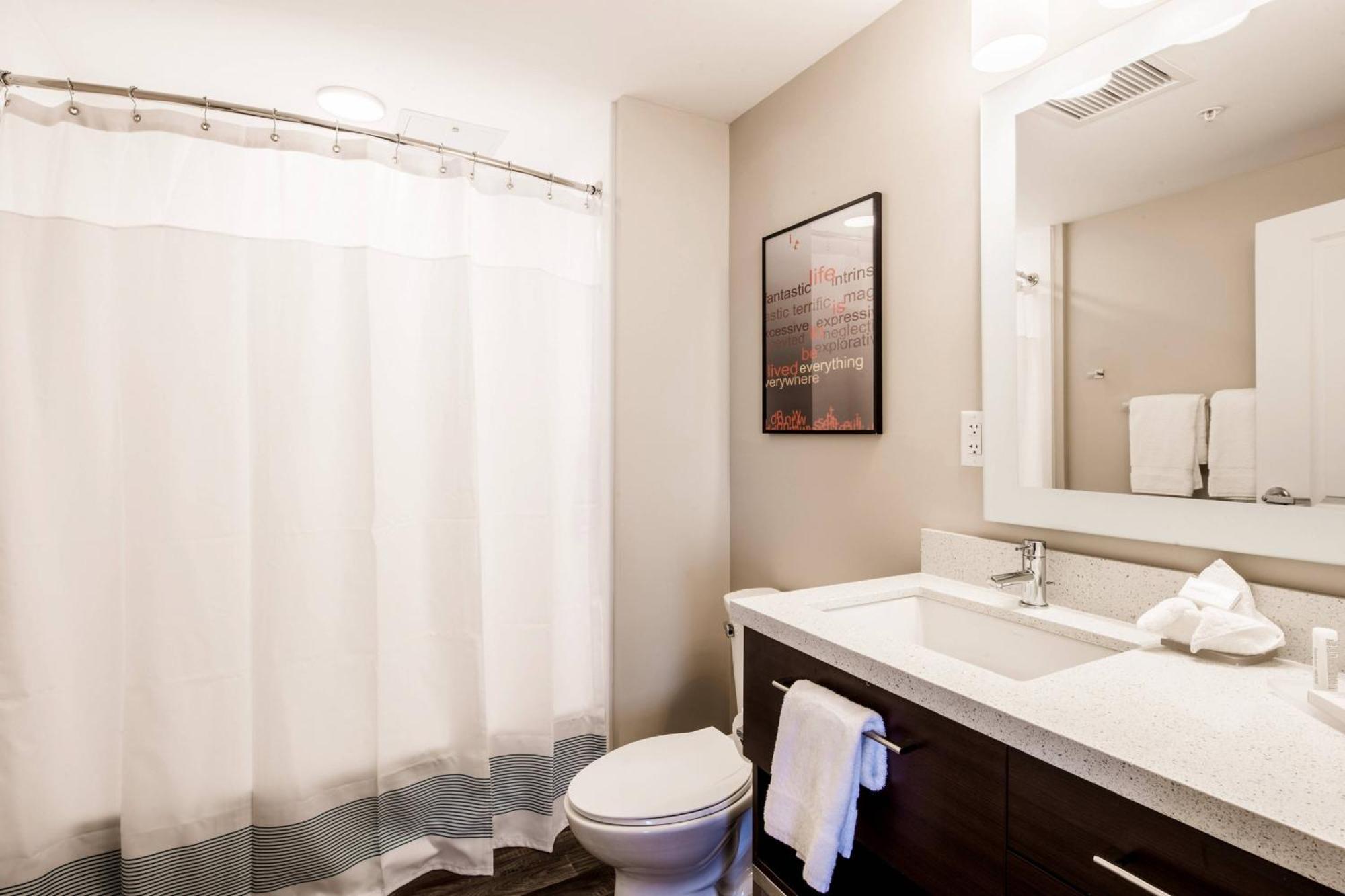 Towneplace Suites By Marriott Cleveland Oda fotoğraf