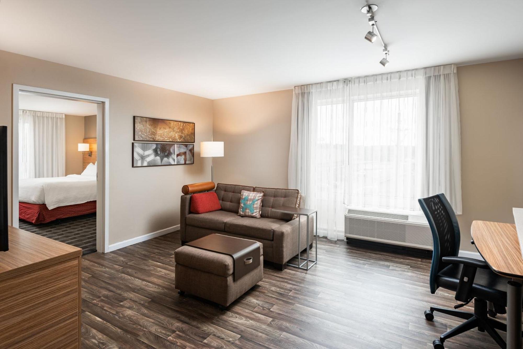 Towneplace Suites By Marriott Cleveland Oda fotoğraf